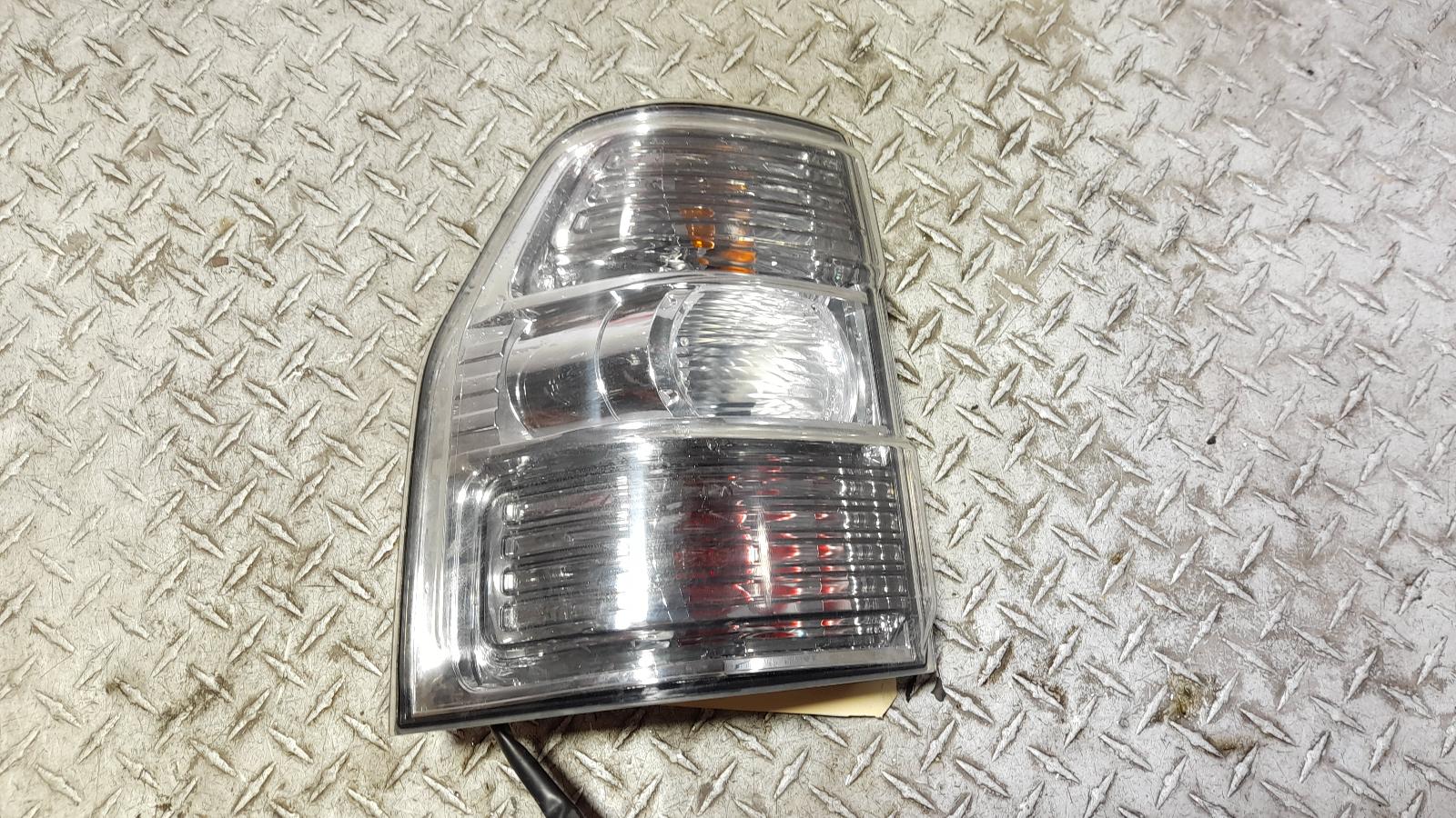 View Auto part Left Taillight Mitsubishi Pajero 2014