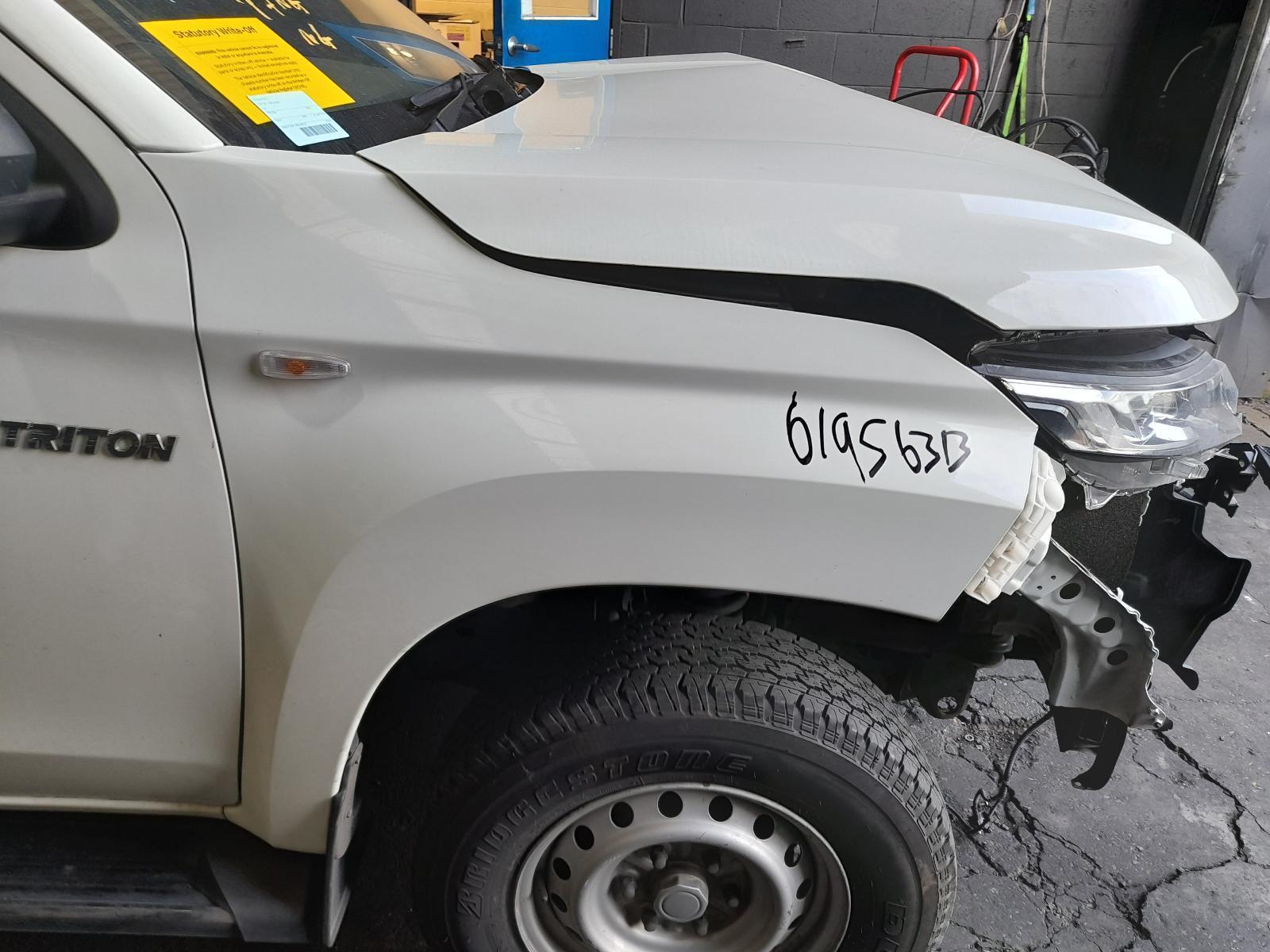 View Auto part Right Guard Mitsubishi Triton 2022