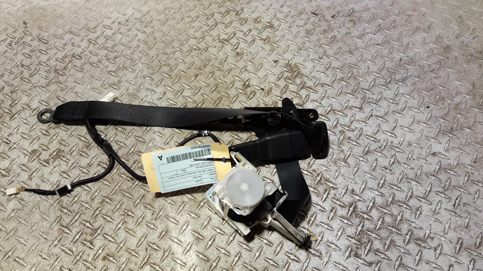 View Auto part Seatbelt/Stalk Toyota Camry 2022