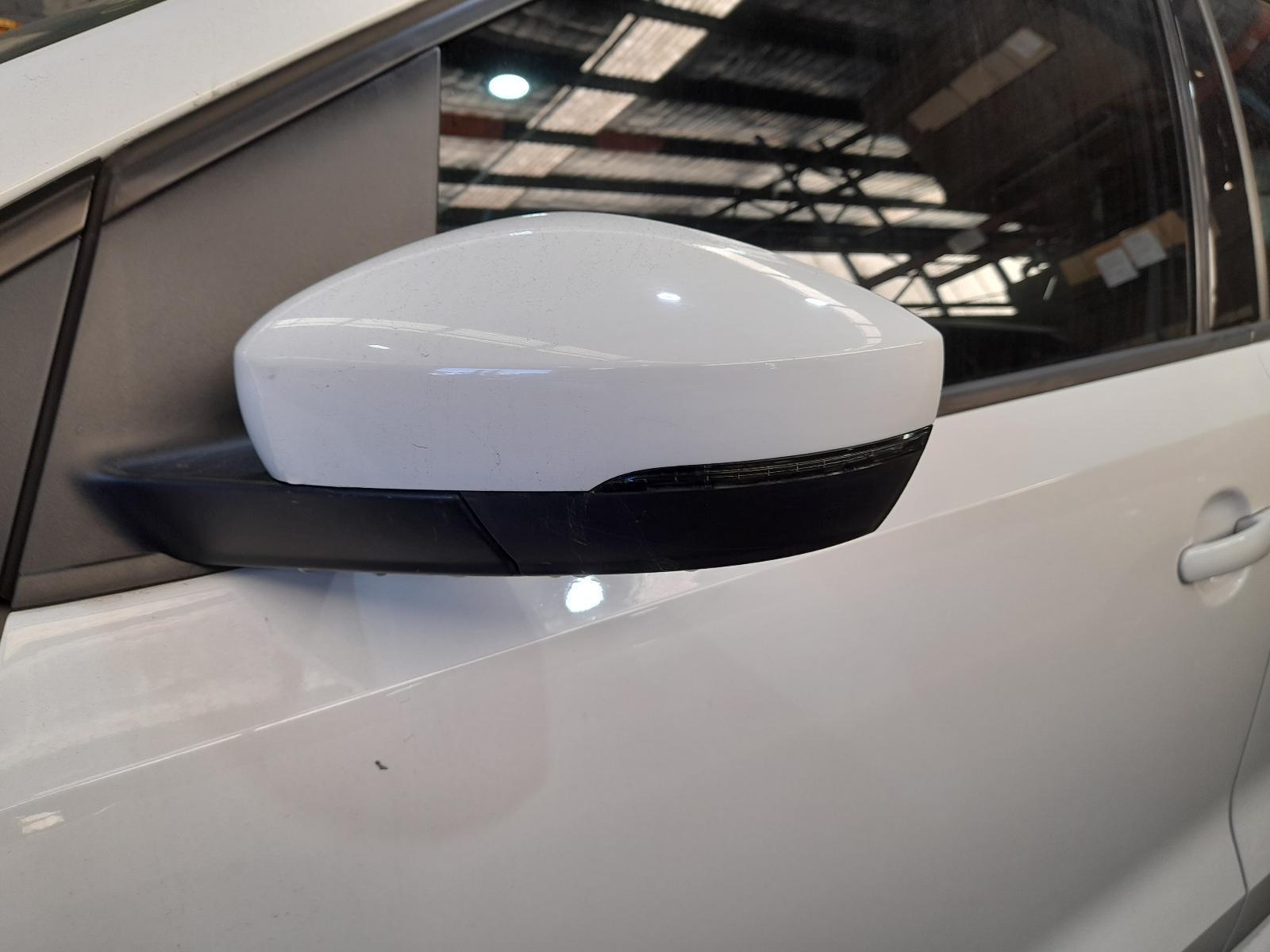 View Auto part Left Door Mirror Volkswagen Polo 2016
