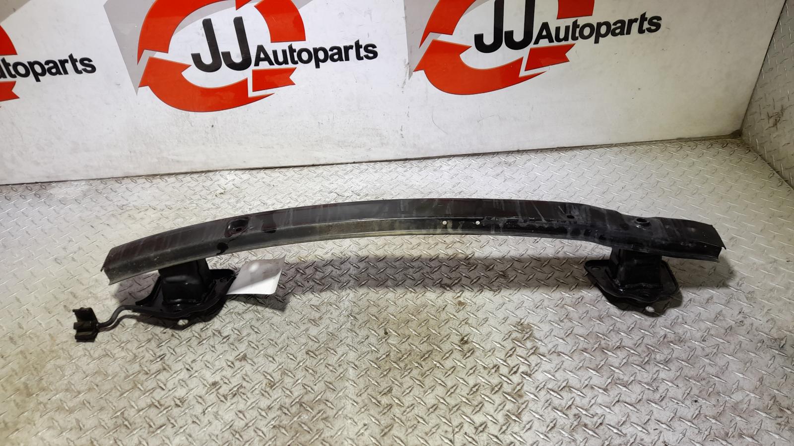 View Auto part R/Bar Bracket/Reinfo Bmw 1 Series 2012