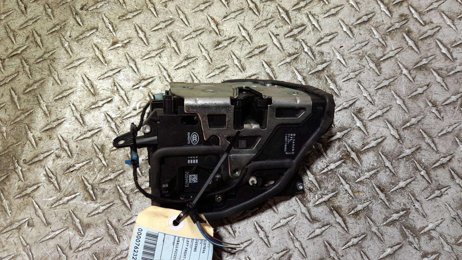 View Auto part Door/Boot/Gate Lock Bmw 1 Series 2012