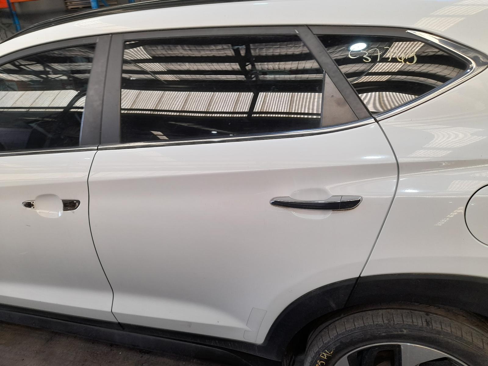 View Auto part Left Rear Door/Sliding Hyundai Tucson 2016