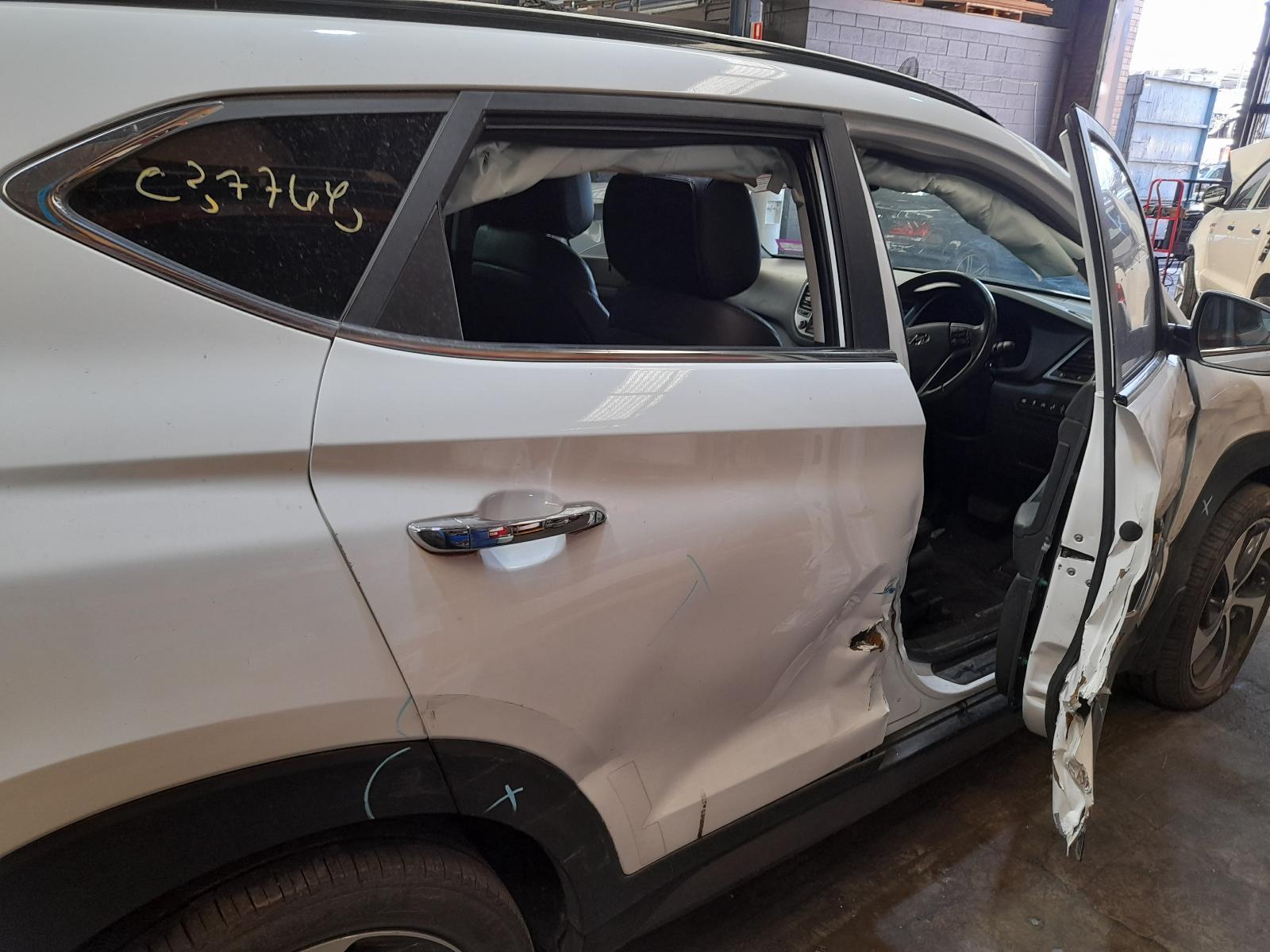 View Auto part Right Rear Side Glass Hyundai Tucson 2016
