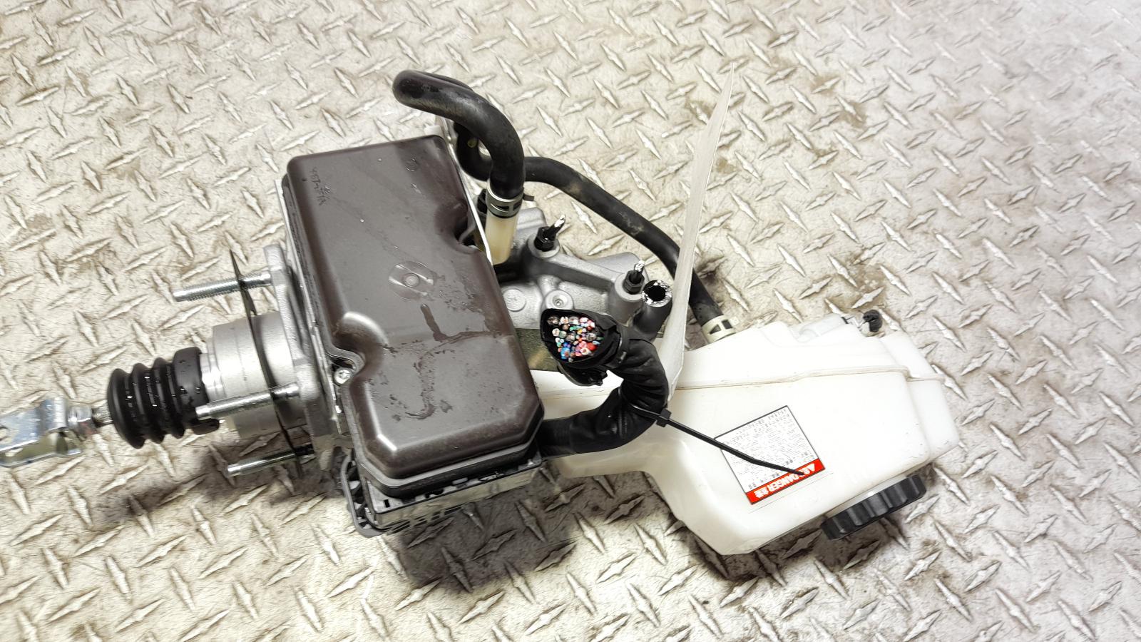 View Auto part Abs Pump/Modulator Toyota Yaris Cross 2022