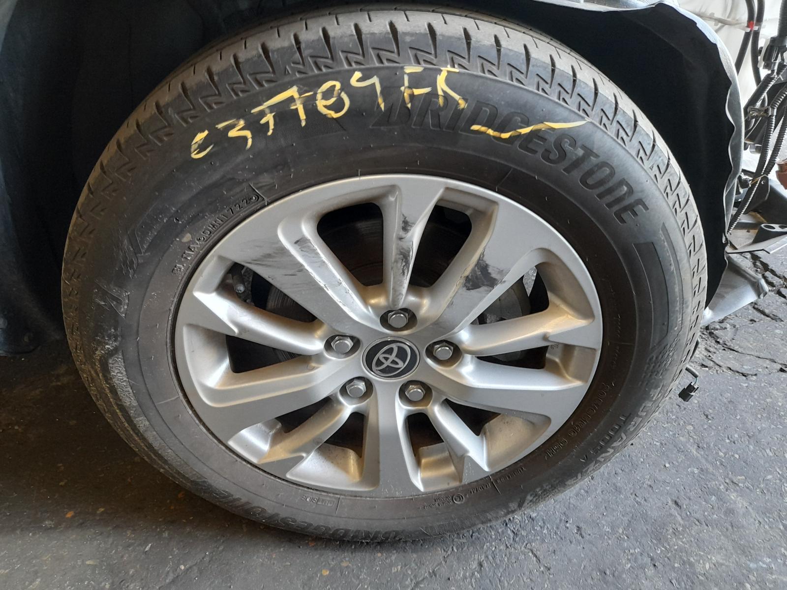 View Auto part Wheel Mag Toyota Yaris Cross 2022
