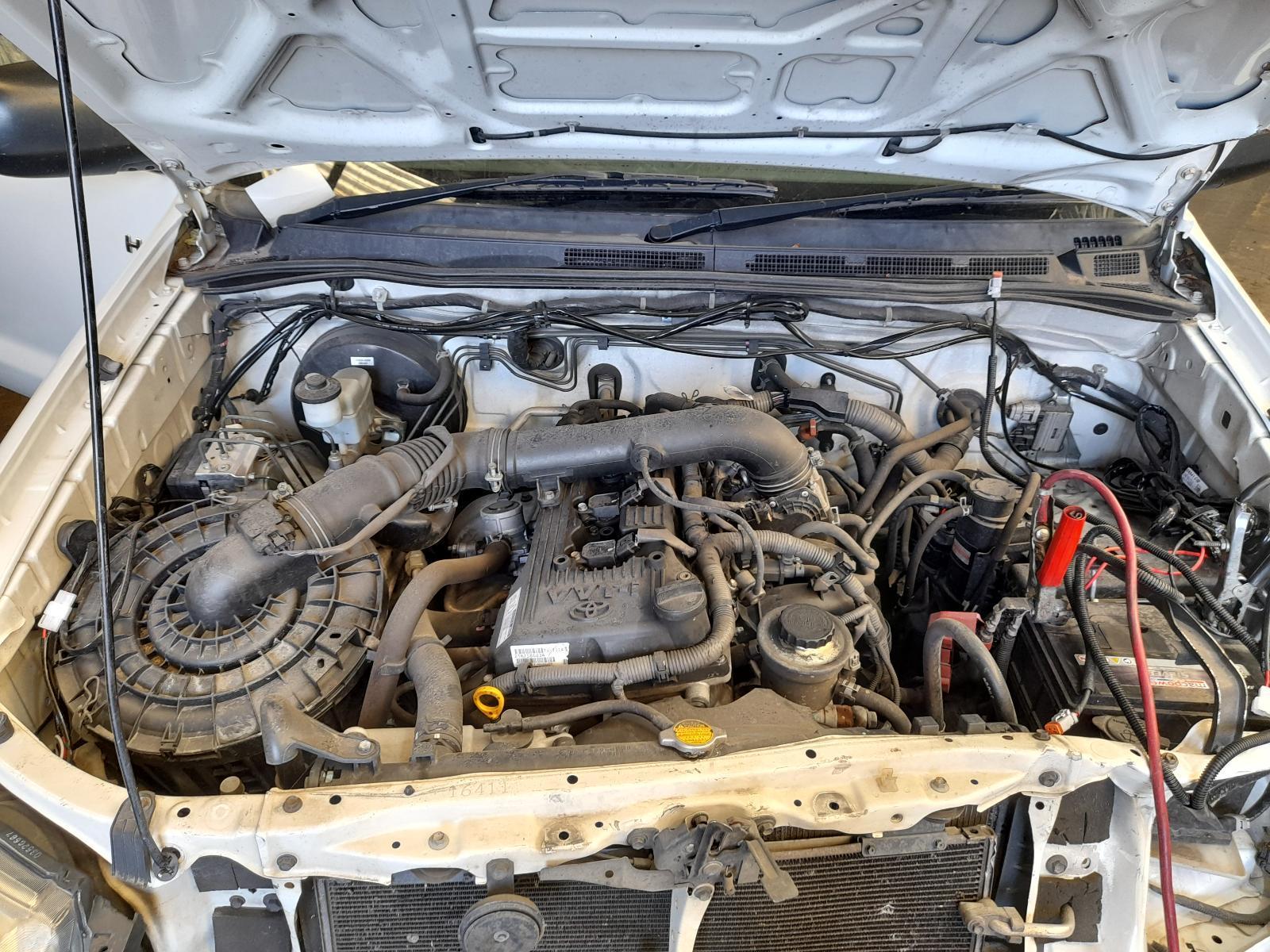 View Auto part Engine Toyota Hilux 2013