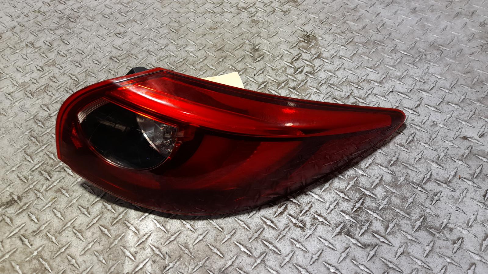 View Auto part Right Taillight Mazda Cx5 2016