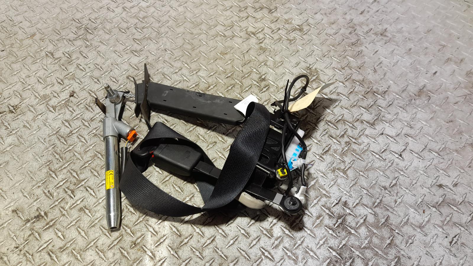 View Auto part Seatbelt/Stalk Nissan Xtrail 2017
