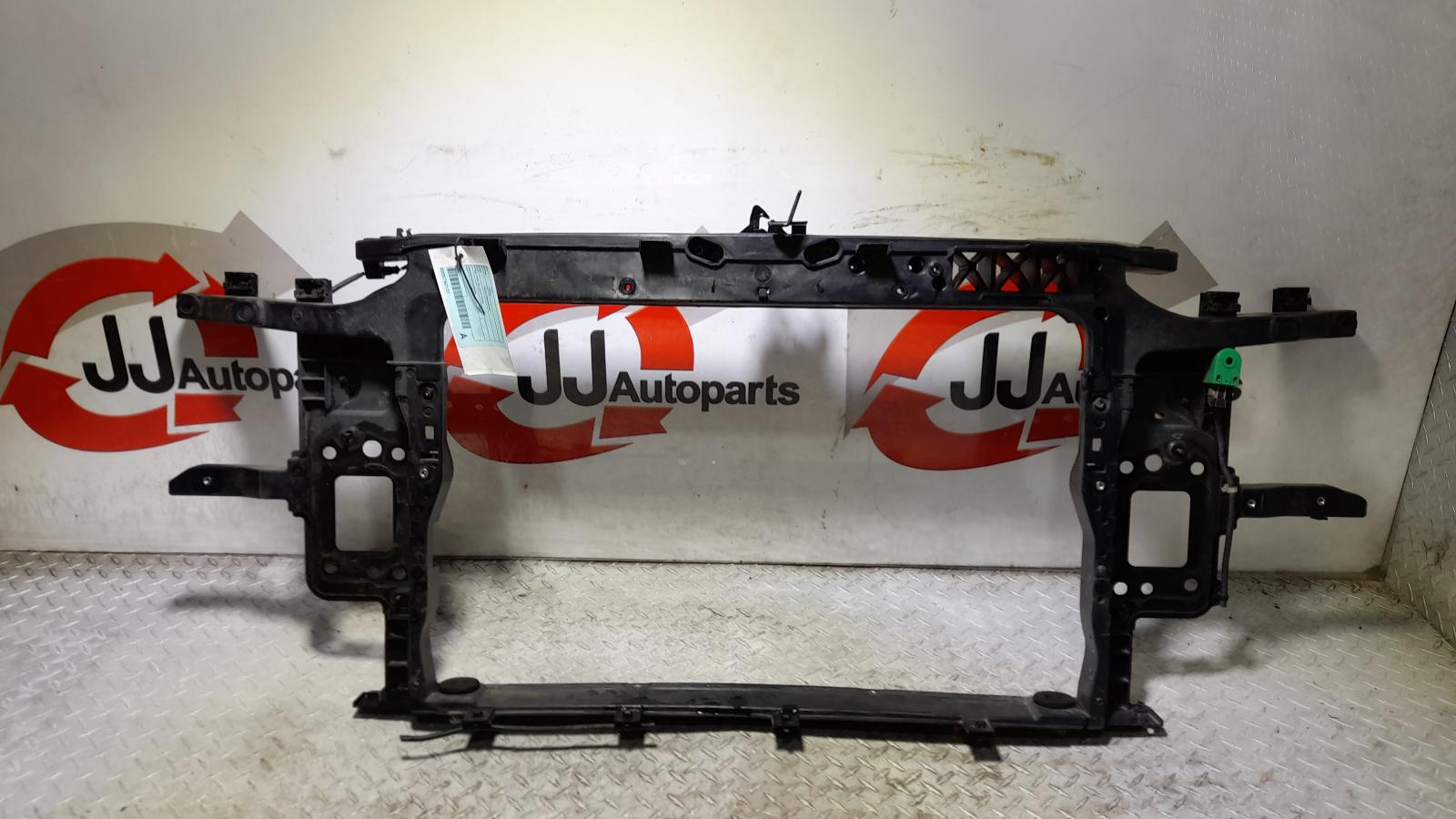 View Auto part Radiator Support Hyundai Kona 2017