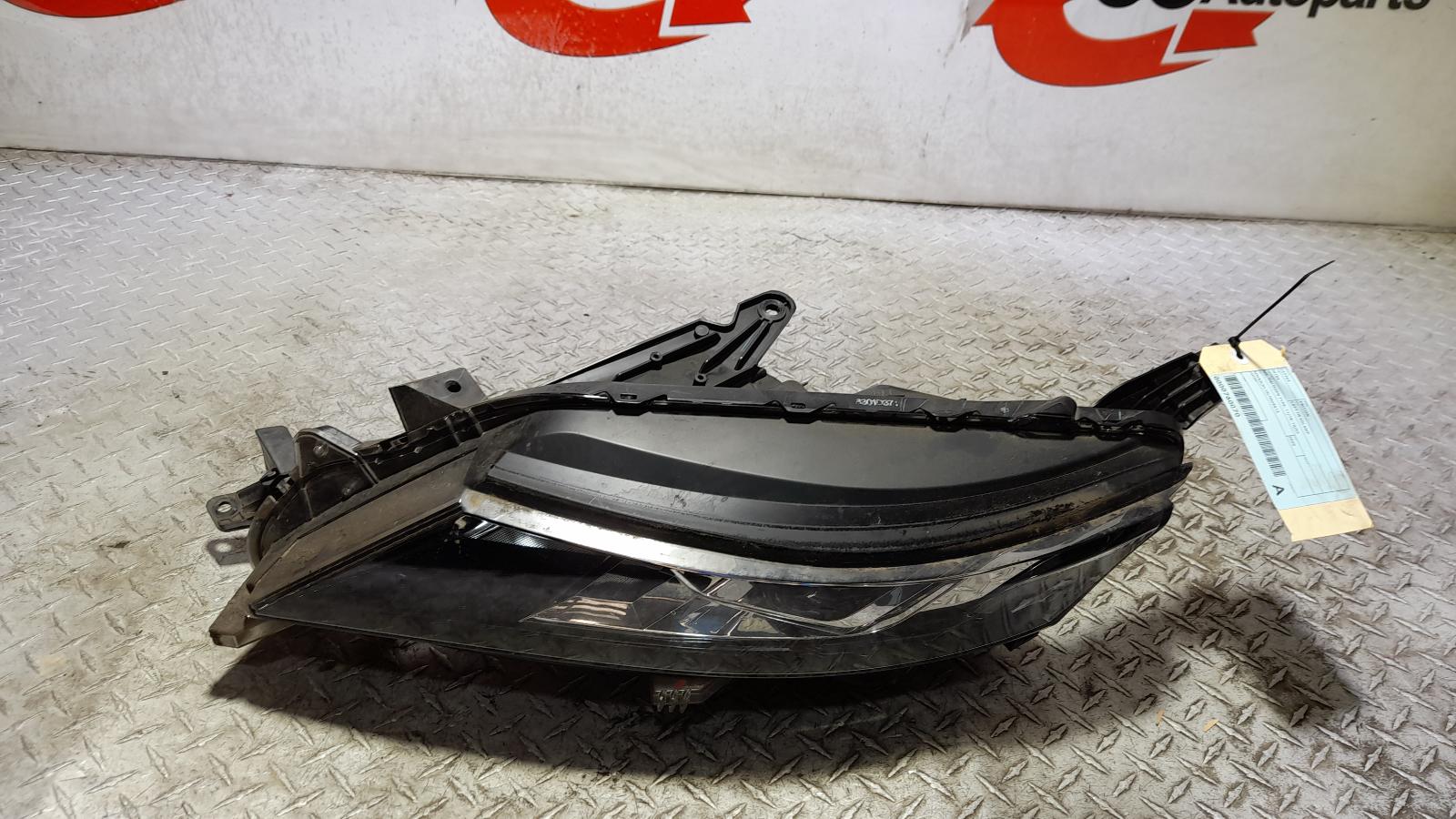 View Auto part Left Headlamp Mitsubishi Triton 2020