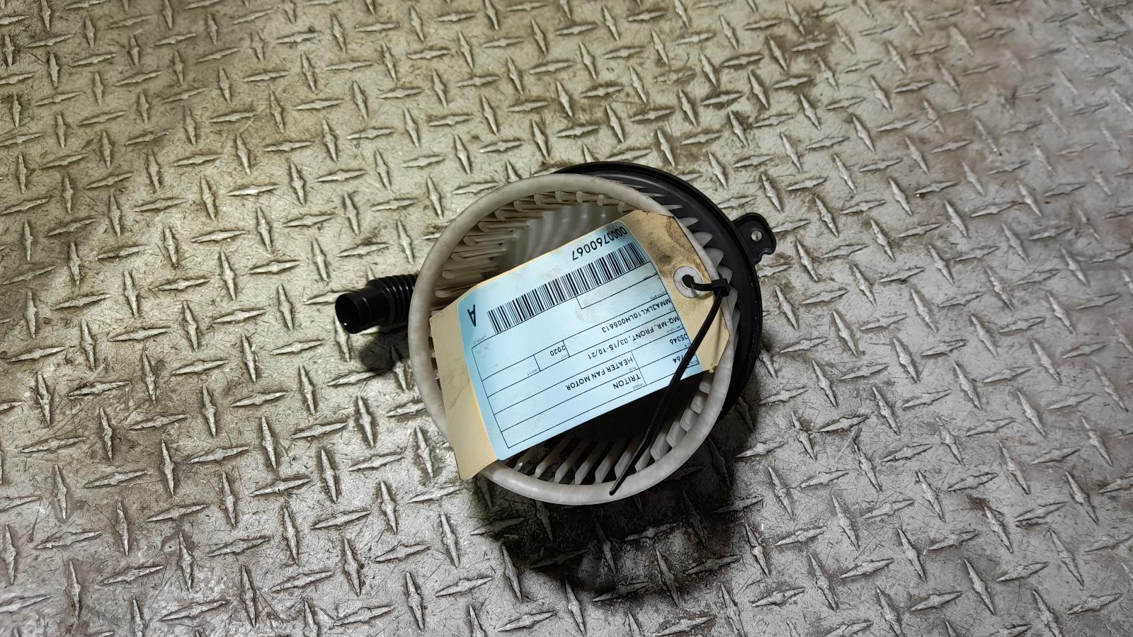 View Auto part Heater Fan Motor Mitsubishi Triton 2020