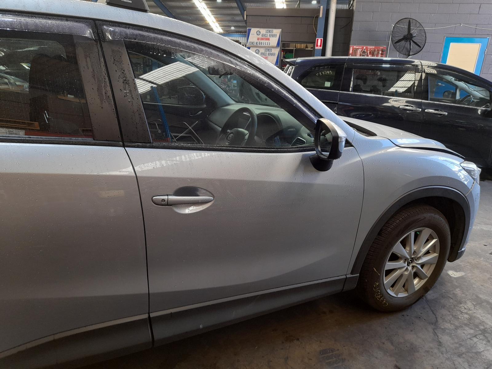 View Auto part Right Front Door Mazda Cx5 2016