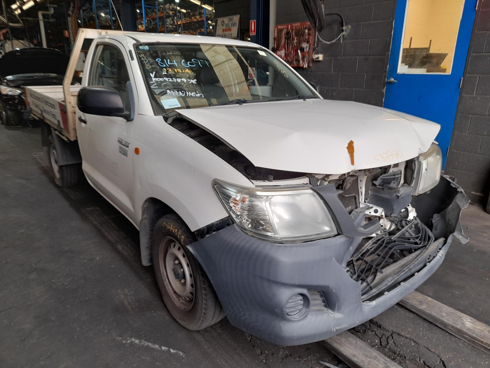 View Auto part Trans/Gearbox Toyota Hilux 2013