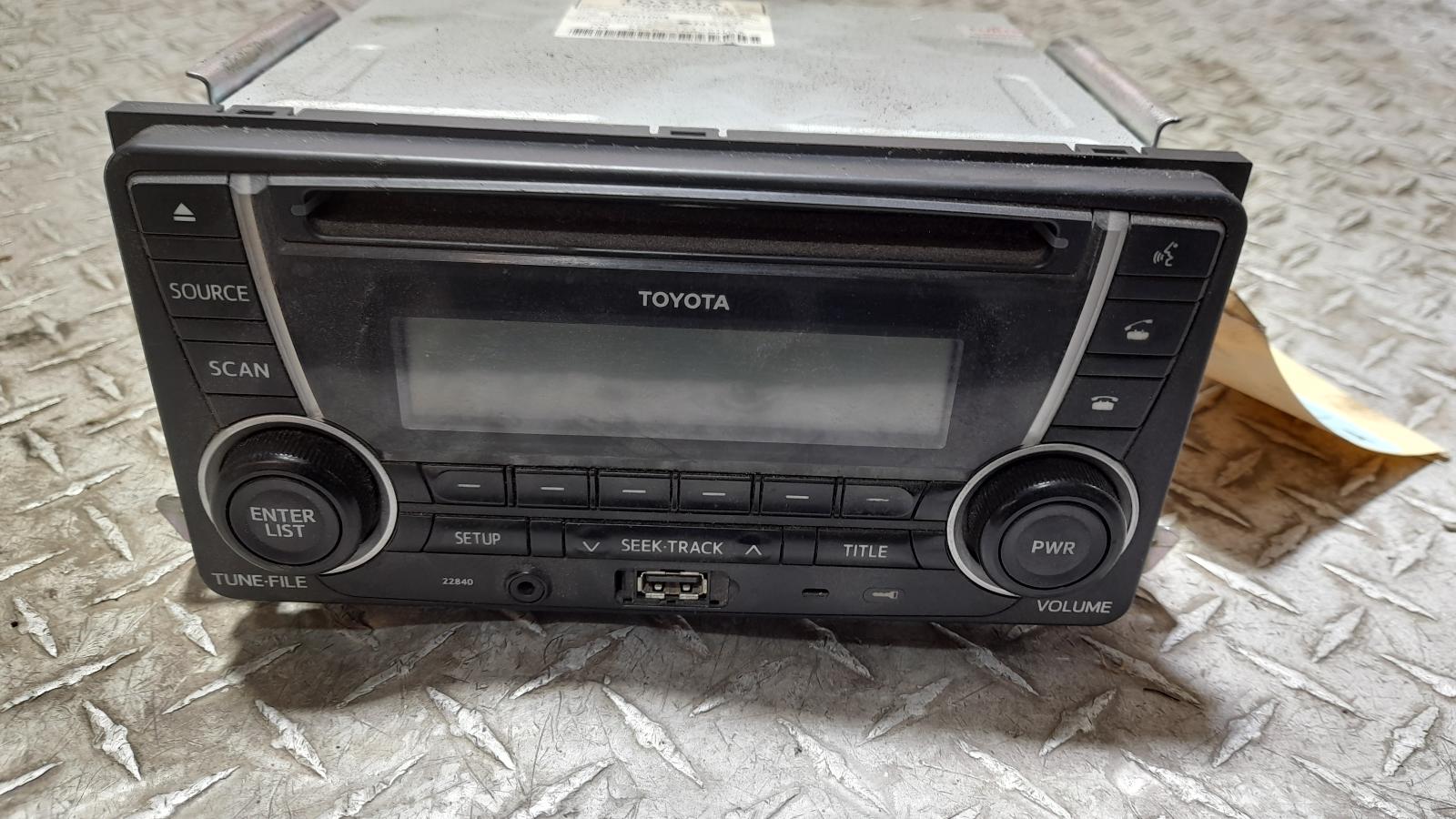 View Auto part Radio/Cd/Dvd/Sat/Tv Toyota Hilux 2013