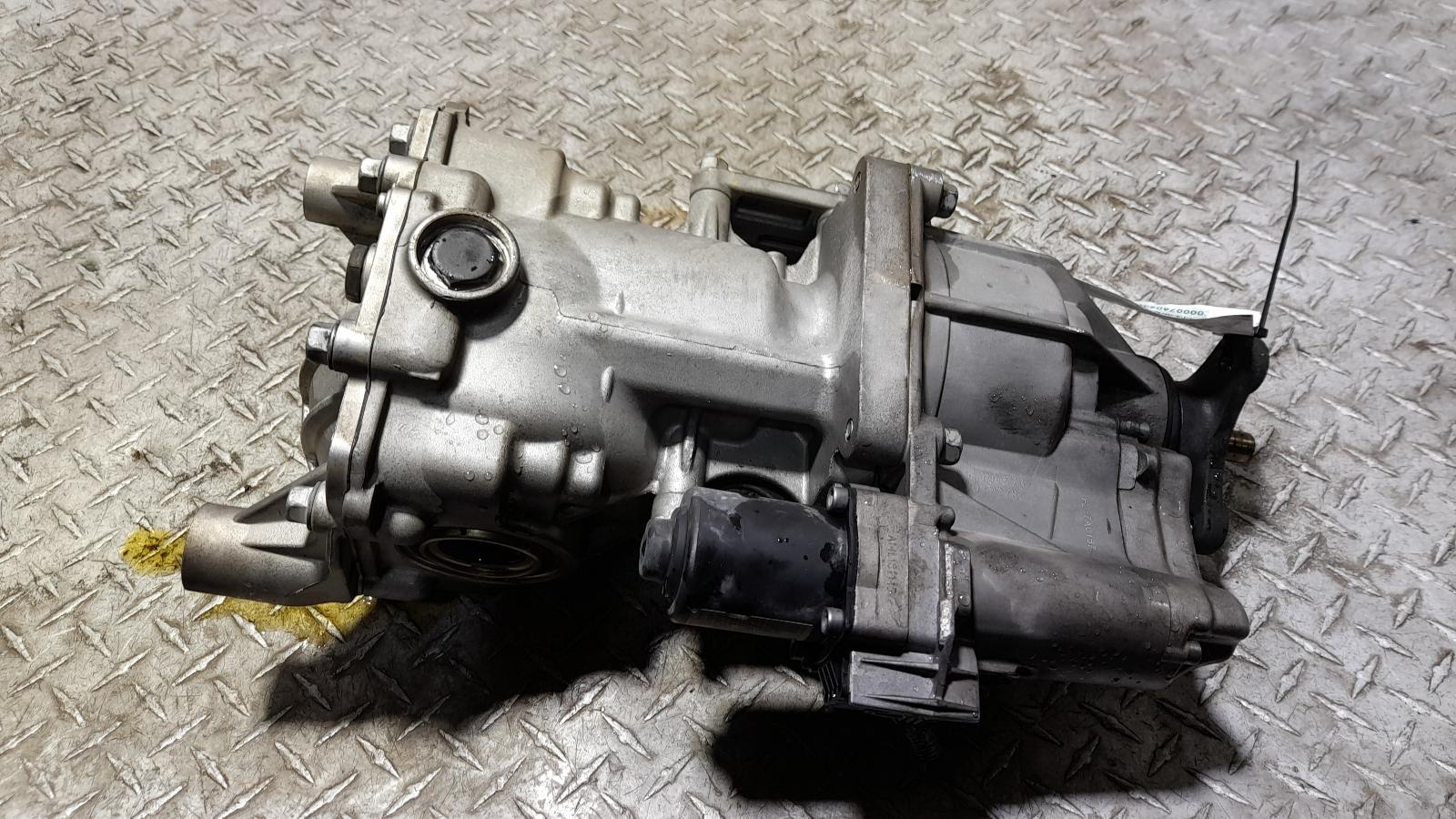 View Auto part Differential Centre Hyundai Santa Fe 2014