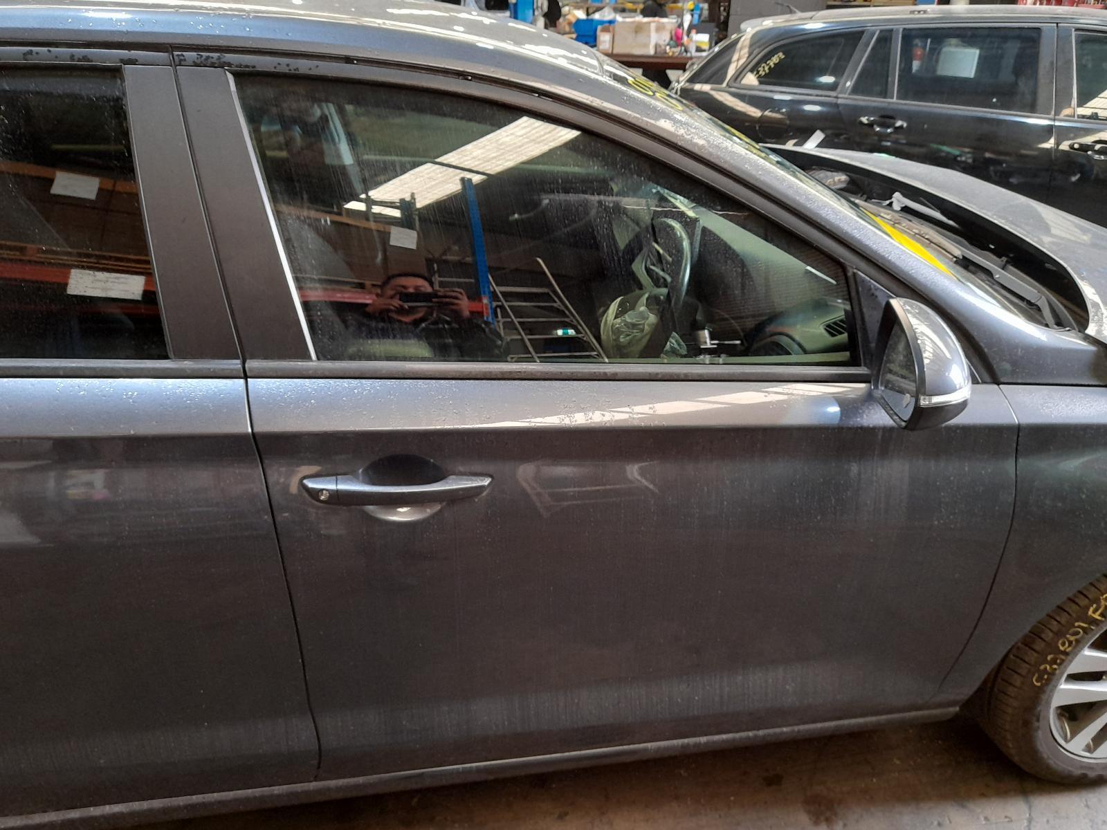 View Auto part Right Front Door Hyundai I30 2019