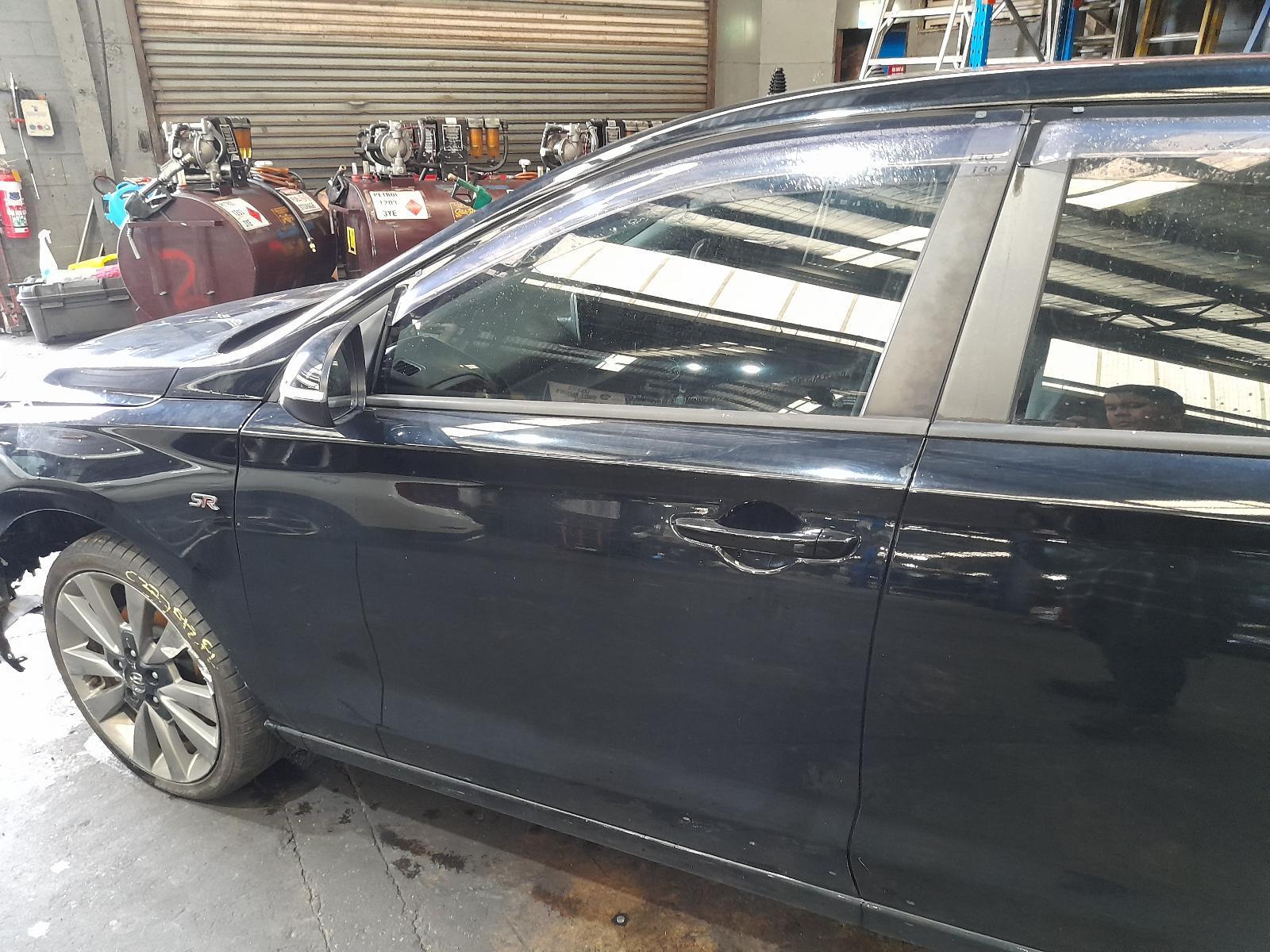 View Auto part Left Front Door Hyundai I30 2018