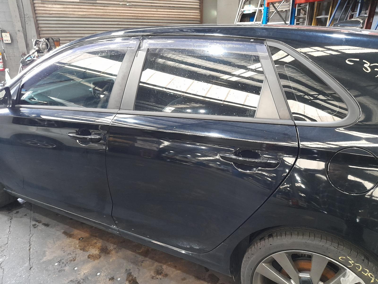 View Auto part Left Rear Door/Sliding Hyundai I30 2018