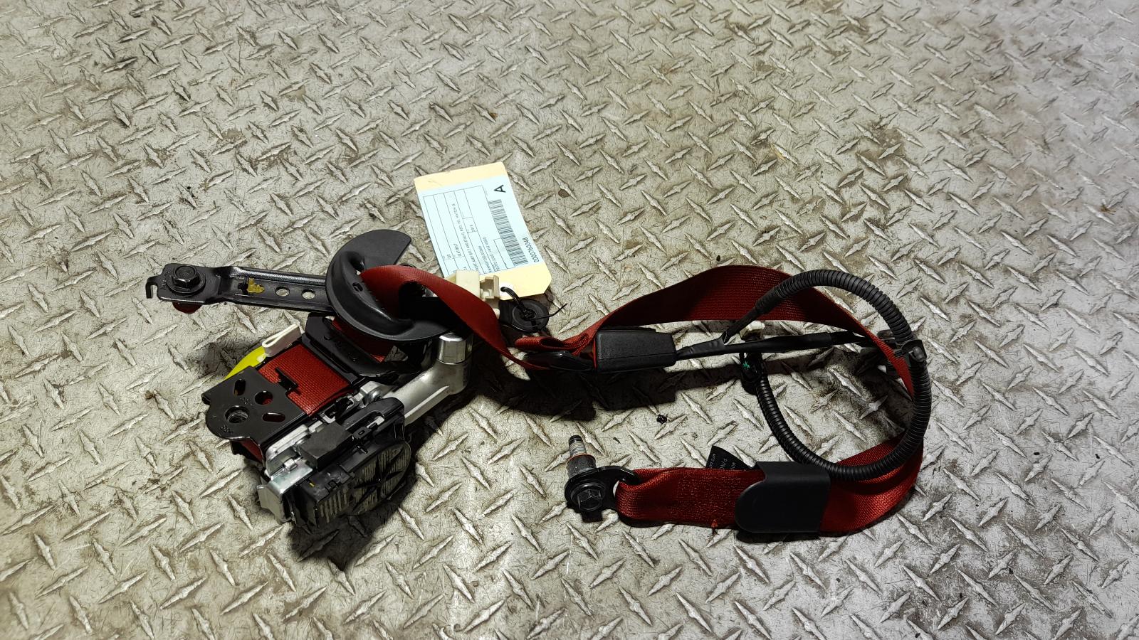 View Auto part Seatbelt/Stalk Hyundai I30 2018