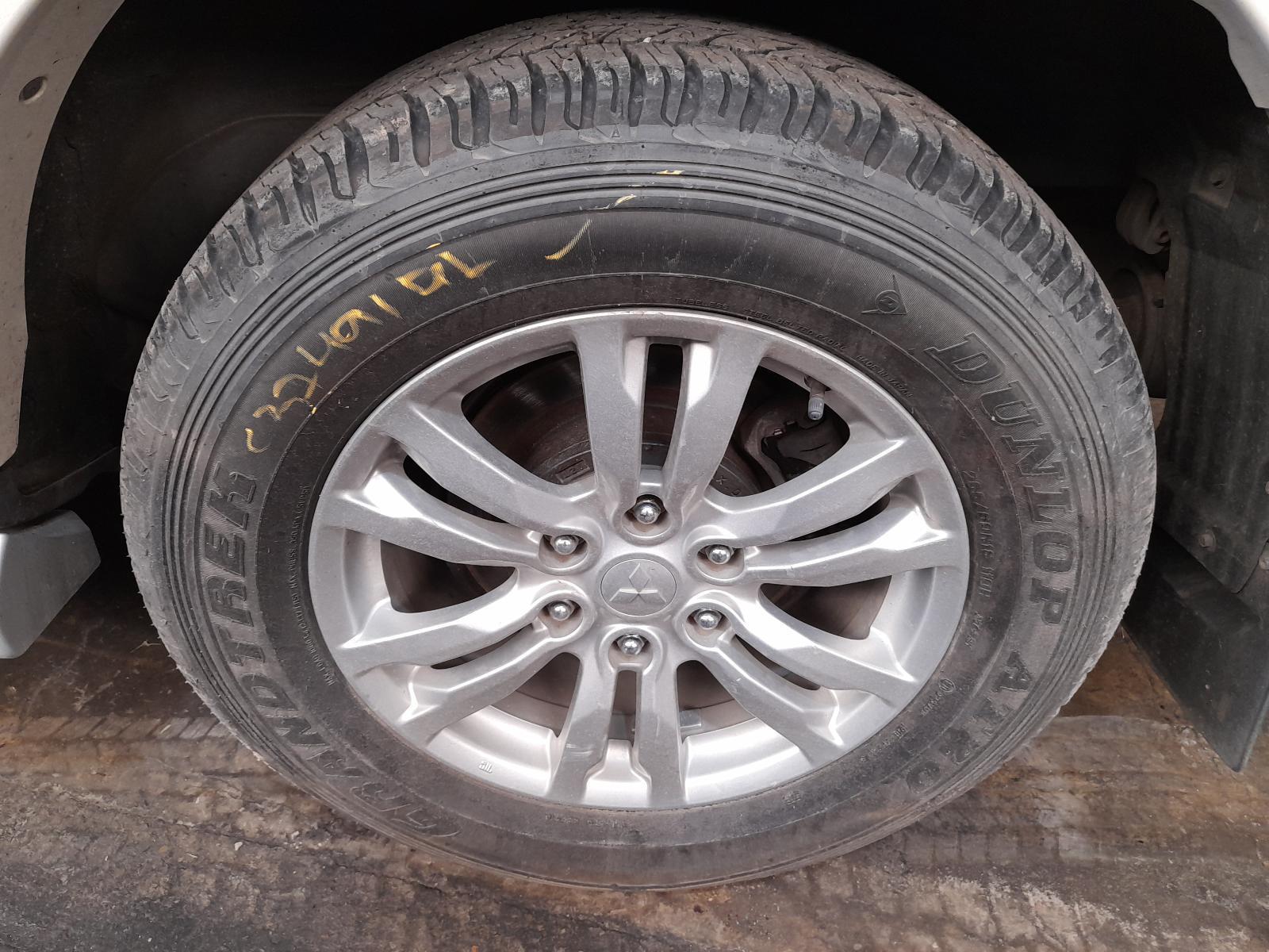 View Auto part Wheel Mag Mitsubishi Pajero 2014