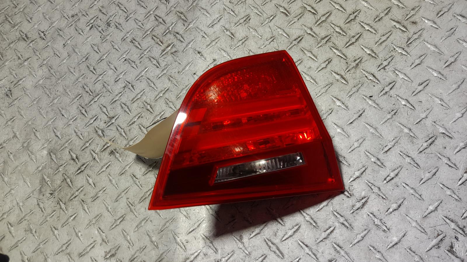 View Auto part Rear Garnish Bmw 3 Series 2011