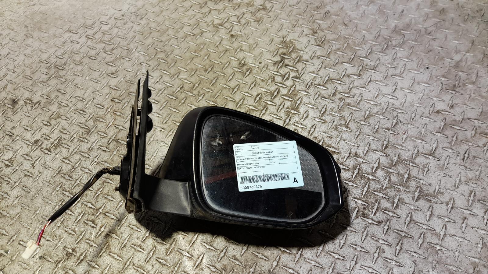 View Auto part Right Door Mirror Toyota Hilux 2020