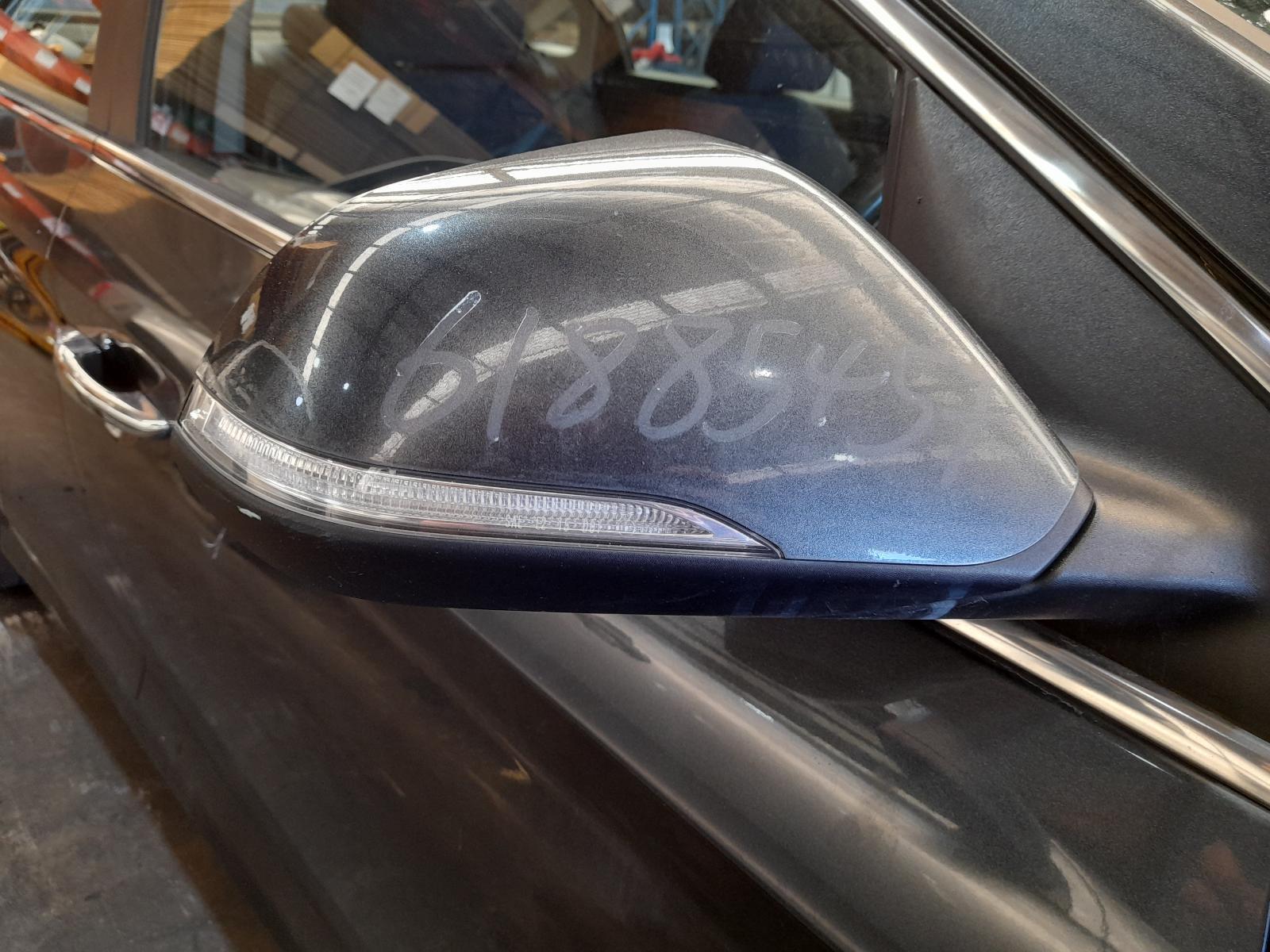 View Auto part Right Door Mirror Hyundai Sonata 2019