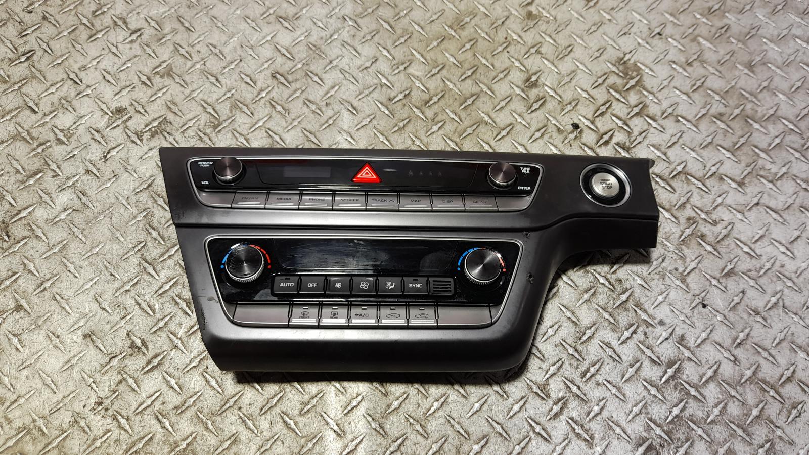 View Auto part Radio/Cd/Dvd/Sat/Tv Hyundai Sonata 2019