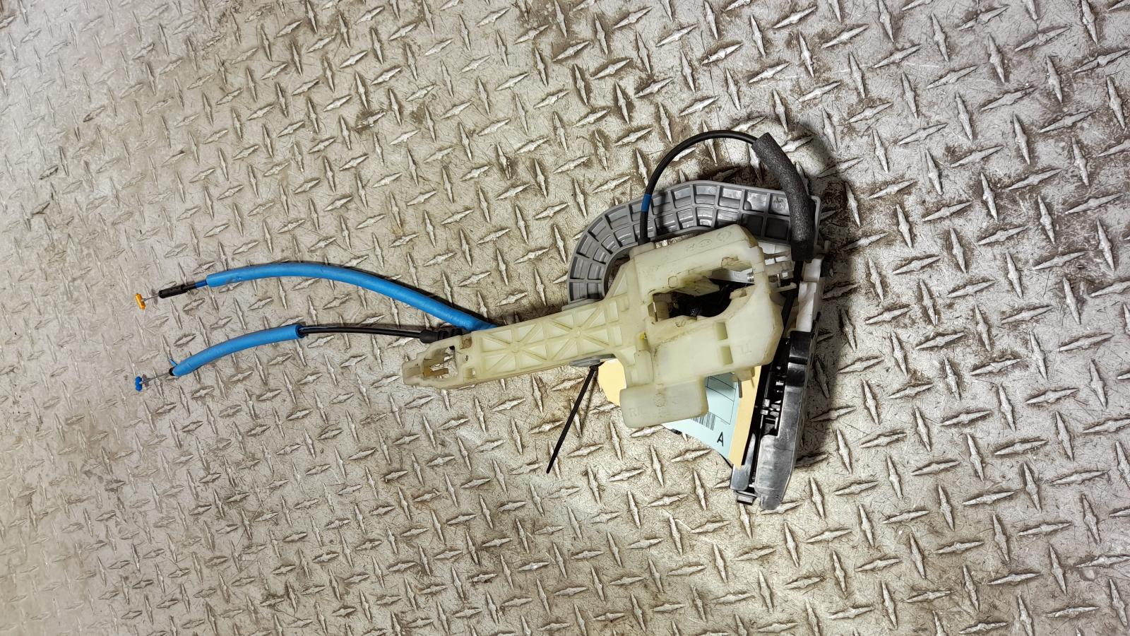 View Auto part Door/Boot/Gate Lock Hyundai Tucson 2015