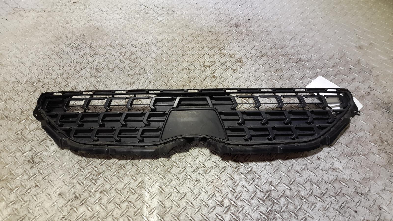 View Auto part Grille Toyota Yaris Cross 2022