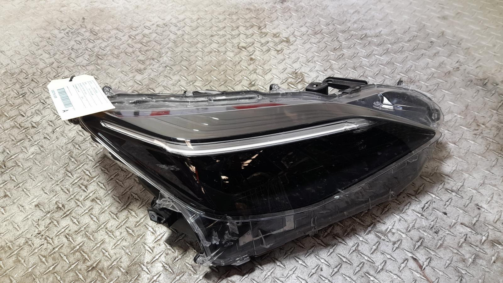View Auto part Right Headlamp Toyota Yaris Cross 2022