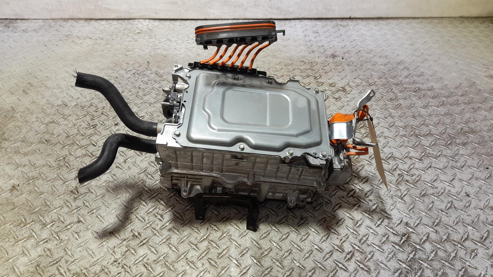 View Auto part Inverter Toyota Yaris Cross 2022