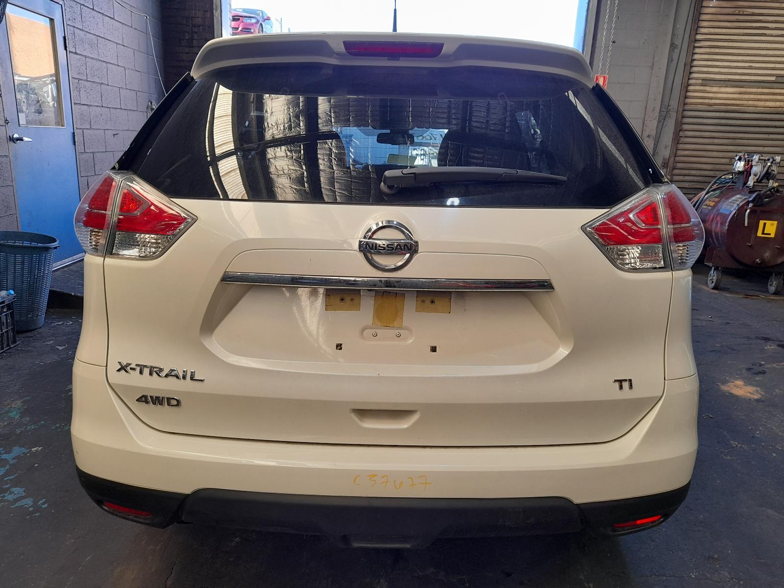 View Auto part Bootlid/Tailgate Nissan Xtrail 2015