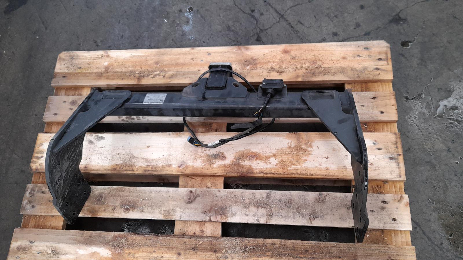 View Auto part Towbar Ford Transit Custom 2020