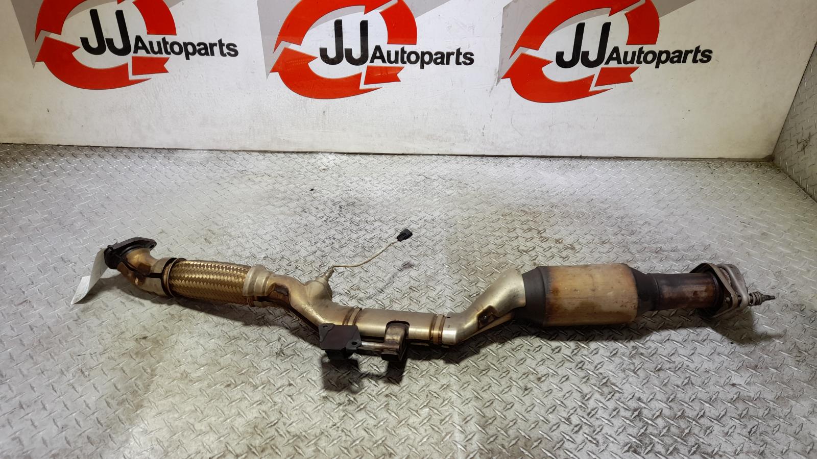 View Auto part Catalytic Converter Nissan Pathfinder 2014