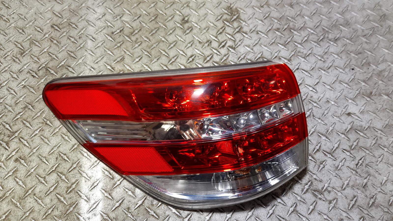 View Auto part Left Taillight Nissan Pathfinder 2014
