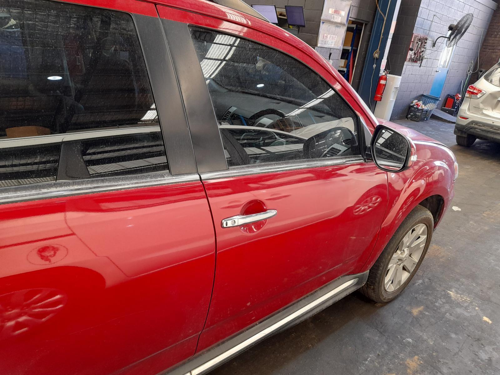 View Auto part Right Front Door Mitsubishi Outlander 2011