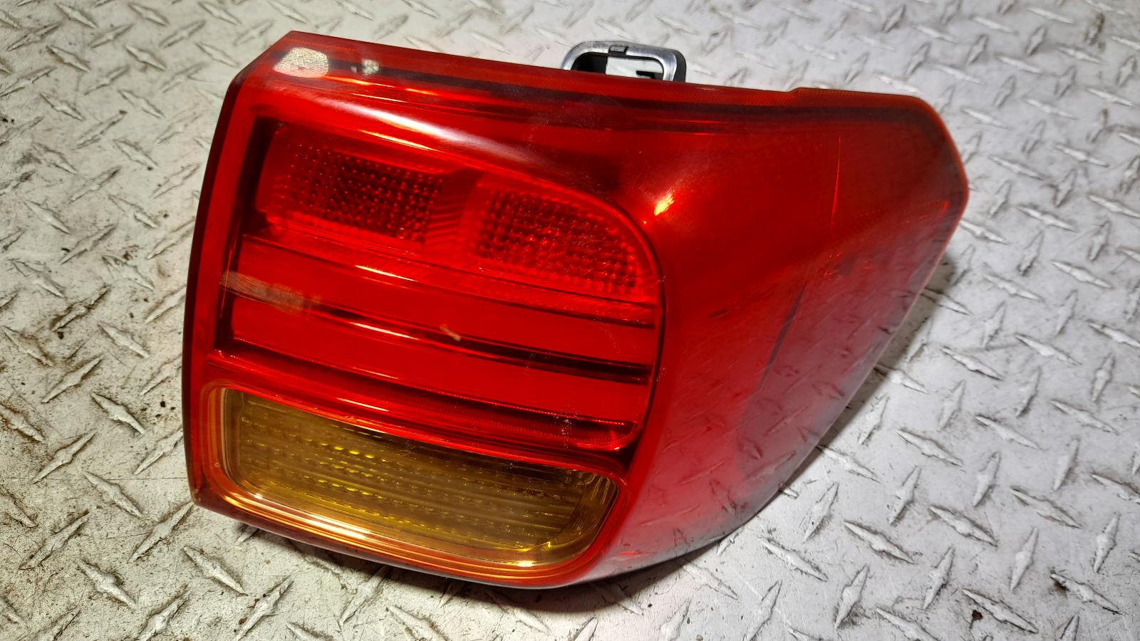 View Auto part Right Taillight Kia Carnival/grand Carnival 2016