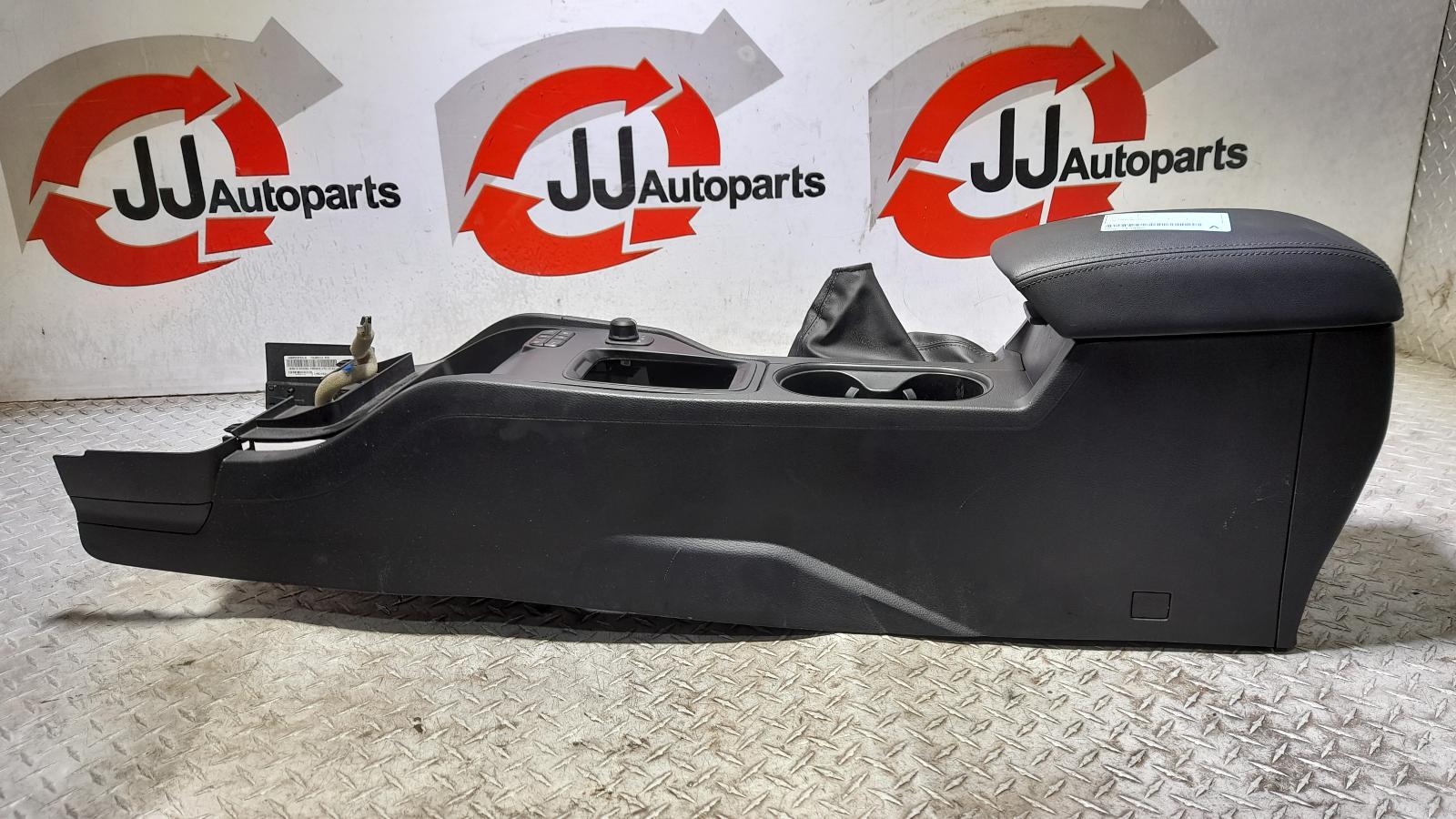 View Auto part Console Ford Ranger 2021