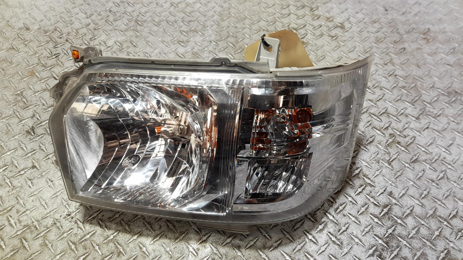 View Auto part Left Headlamp Toyota Hiace 2018