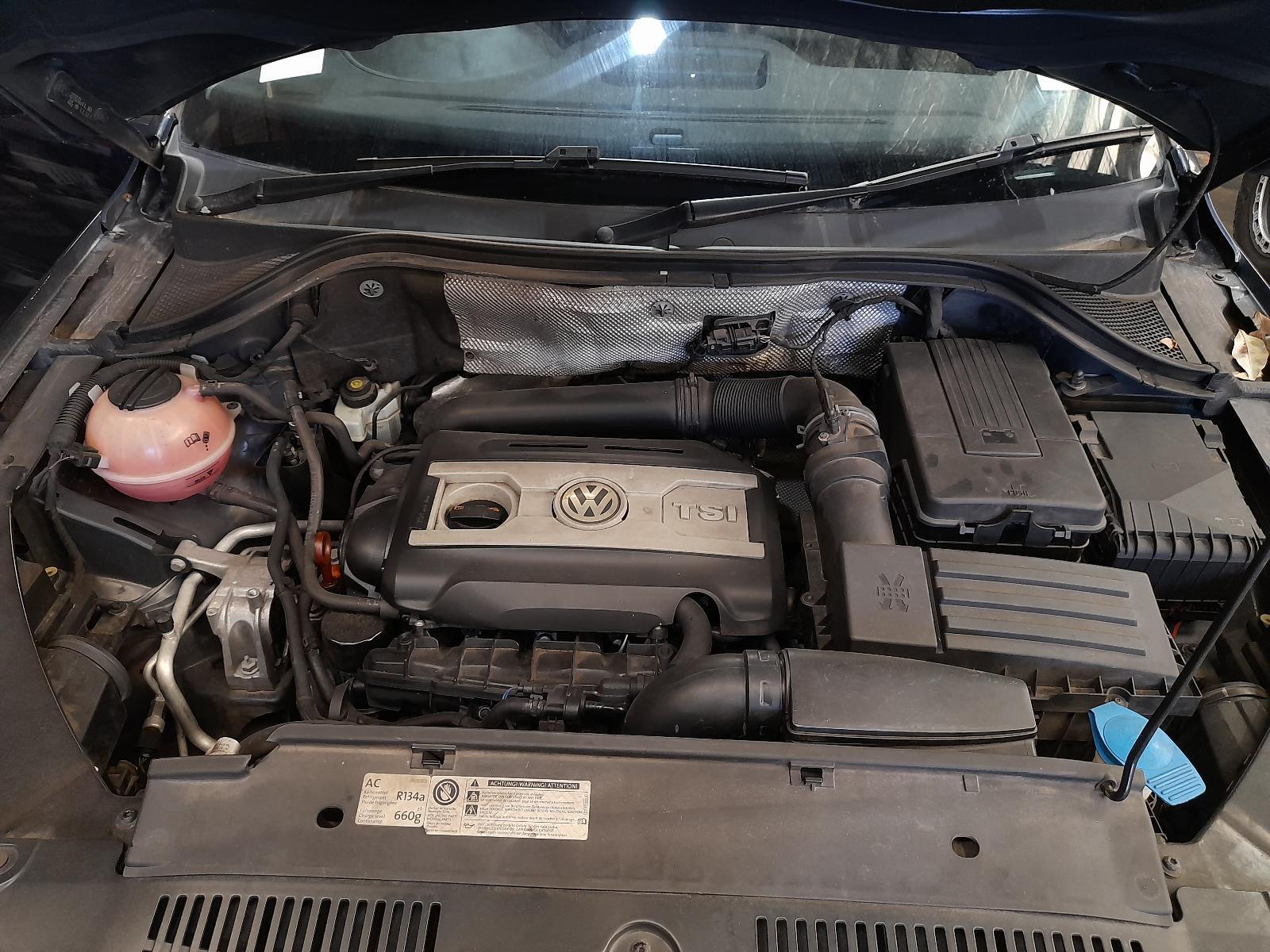 View Auto part Engine Volkswagen Tiguan 2010