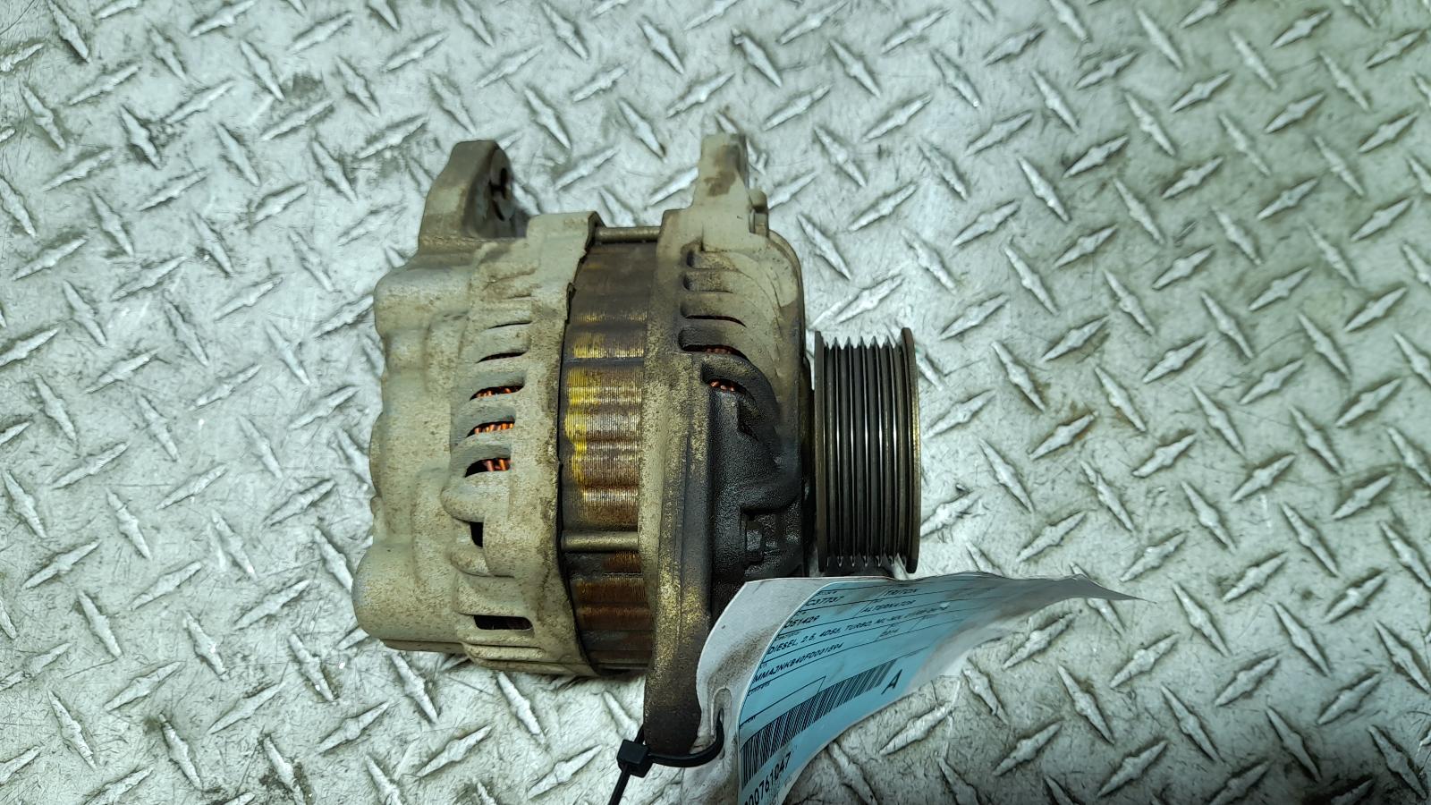 View Auto part Alternator Mitsubishi Triton 2014