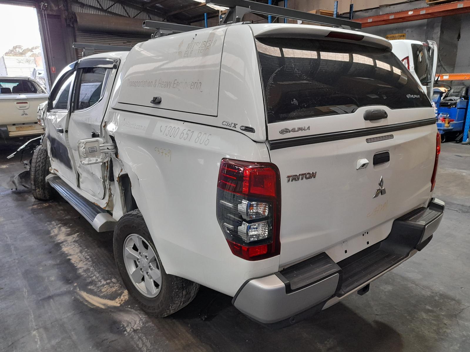 View Auto part Trans/Gearbox Mitsubishi Triton 2021