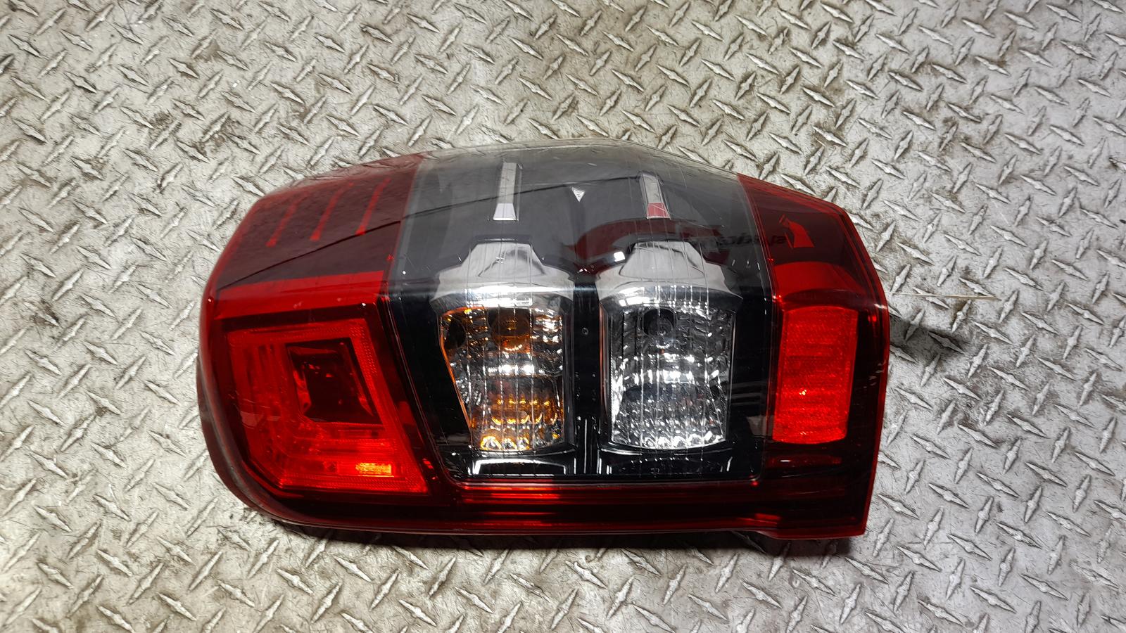 View Auto part Right Taillight Mitsubishi Triton 2021