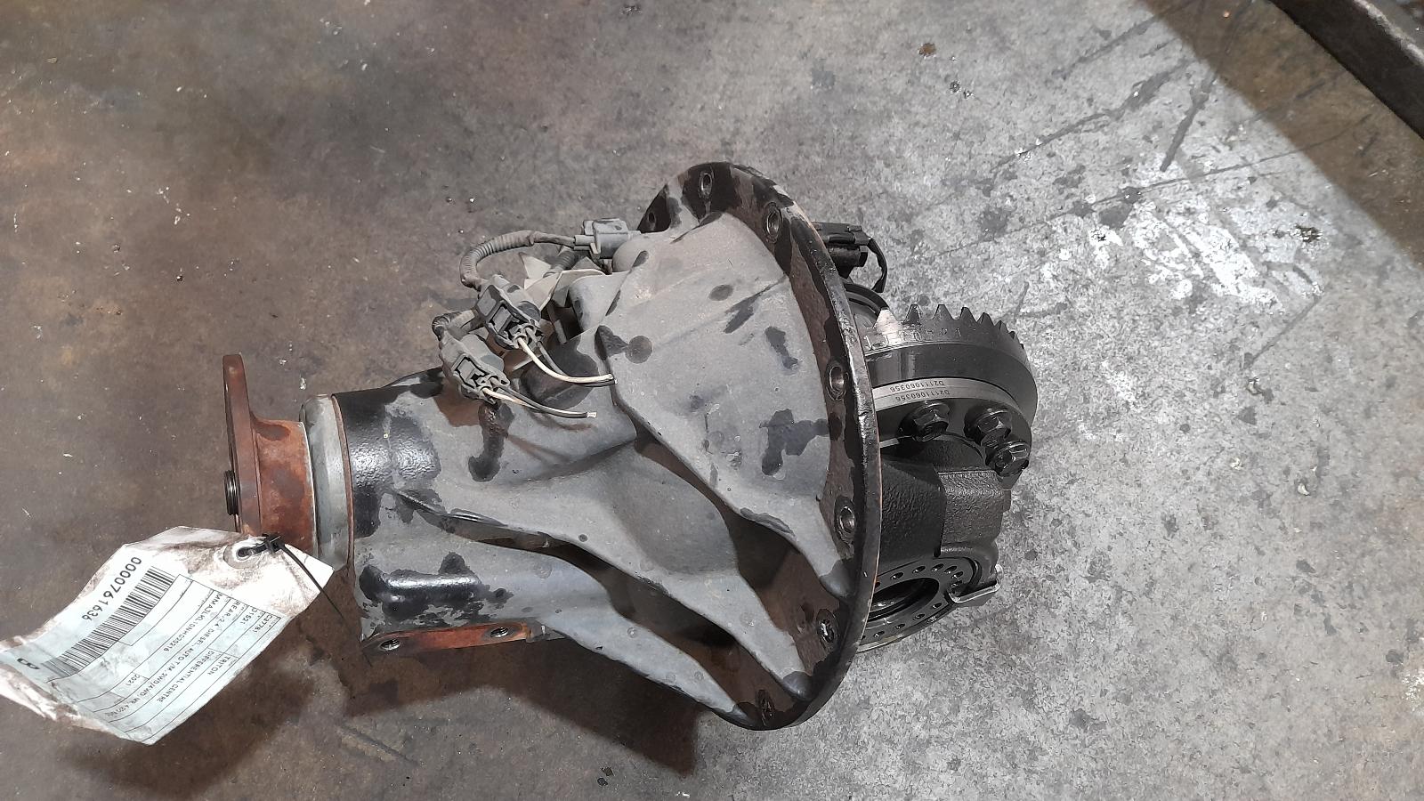 View Auto part Differential Centre Mitsubishi Triton 2021