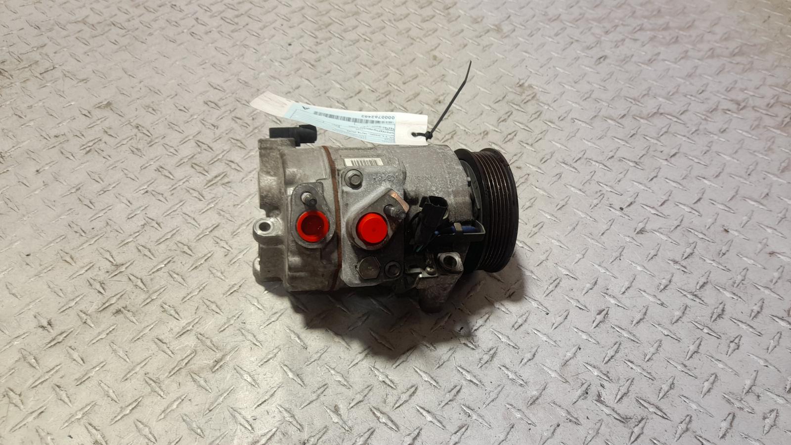 View Auto part A/C Compressor Ford Transit Custom 2021