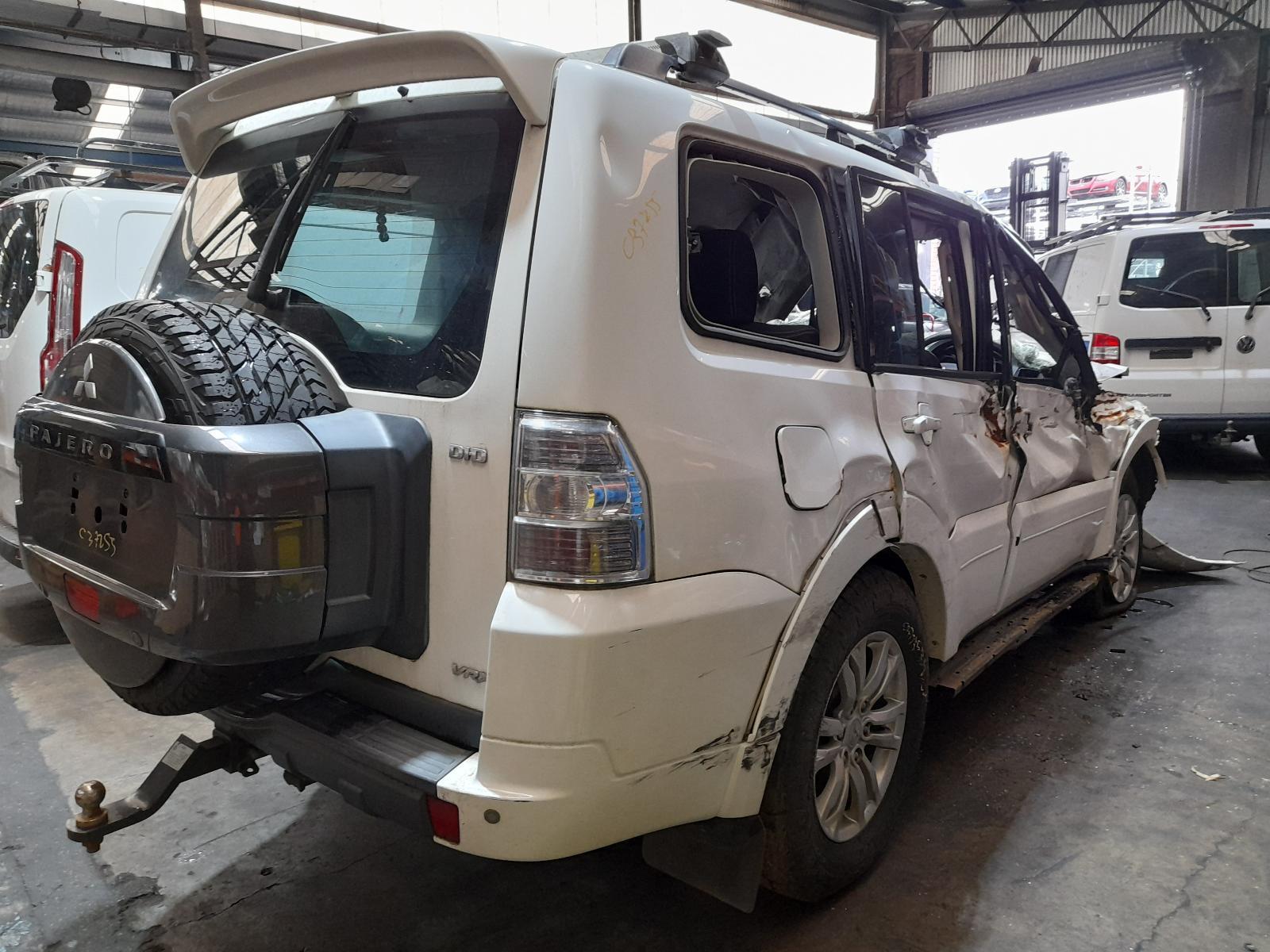 View Auto part Trans/Gearbox Mitsubishi Pajero 2012
