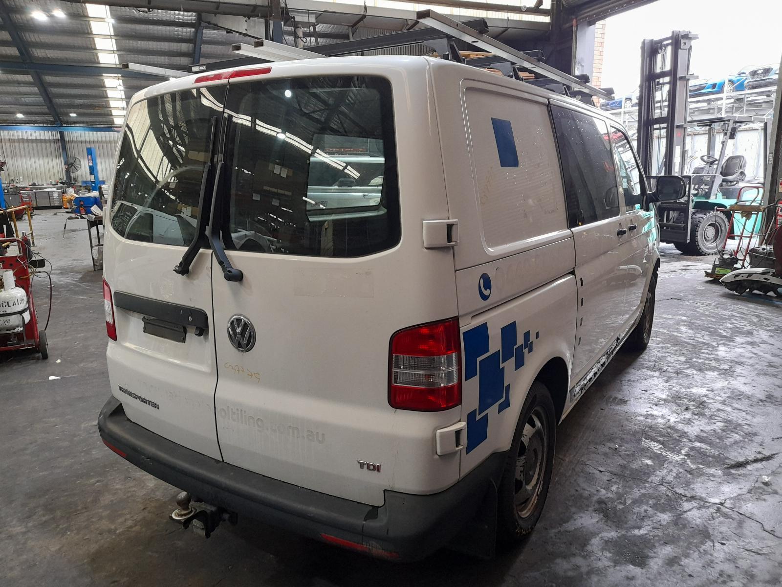 View Auto part Trans/Gearbox Volkswagen Transporter 2014