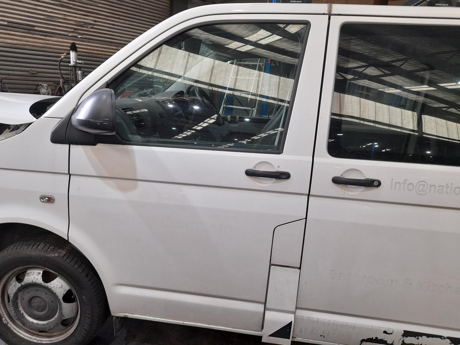 View Auto part Left Front Door Volkswagen Transporter 2014